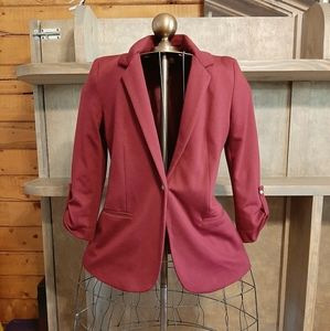 Womens tab sleeve blazer, maroon